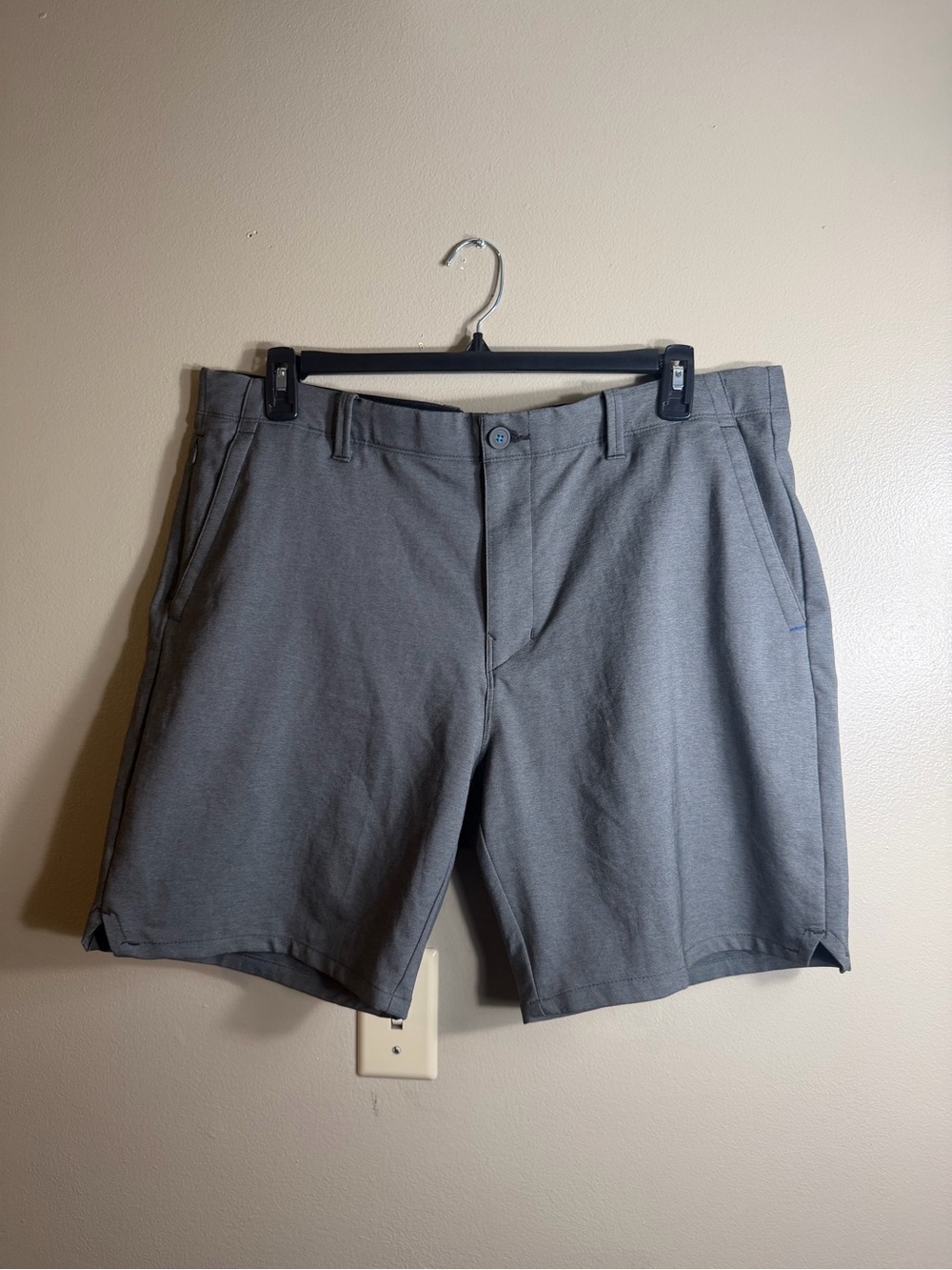 Tommy Bahama Gray Hybrid Golf Shorts Mens Size 38 Stretch Performance